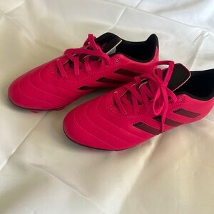 Girls Adidas Soccer Cleats Size 5 (big kids)